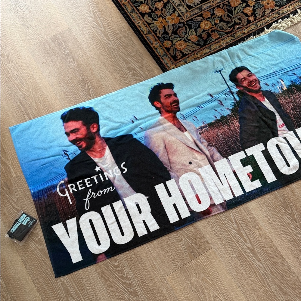 Jonas Brothers Your Hometown VIP Gift Set